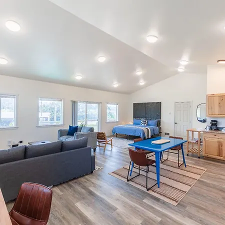 #Stayinmydistrict Oceanview Studio Loft Port Orford Exterior photo