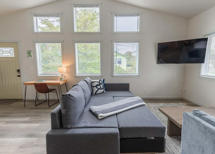 #Stayinmydistrict Oceanview Studio Loft