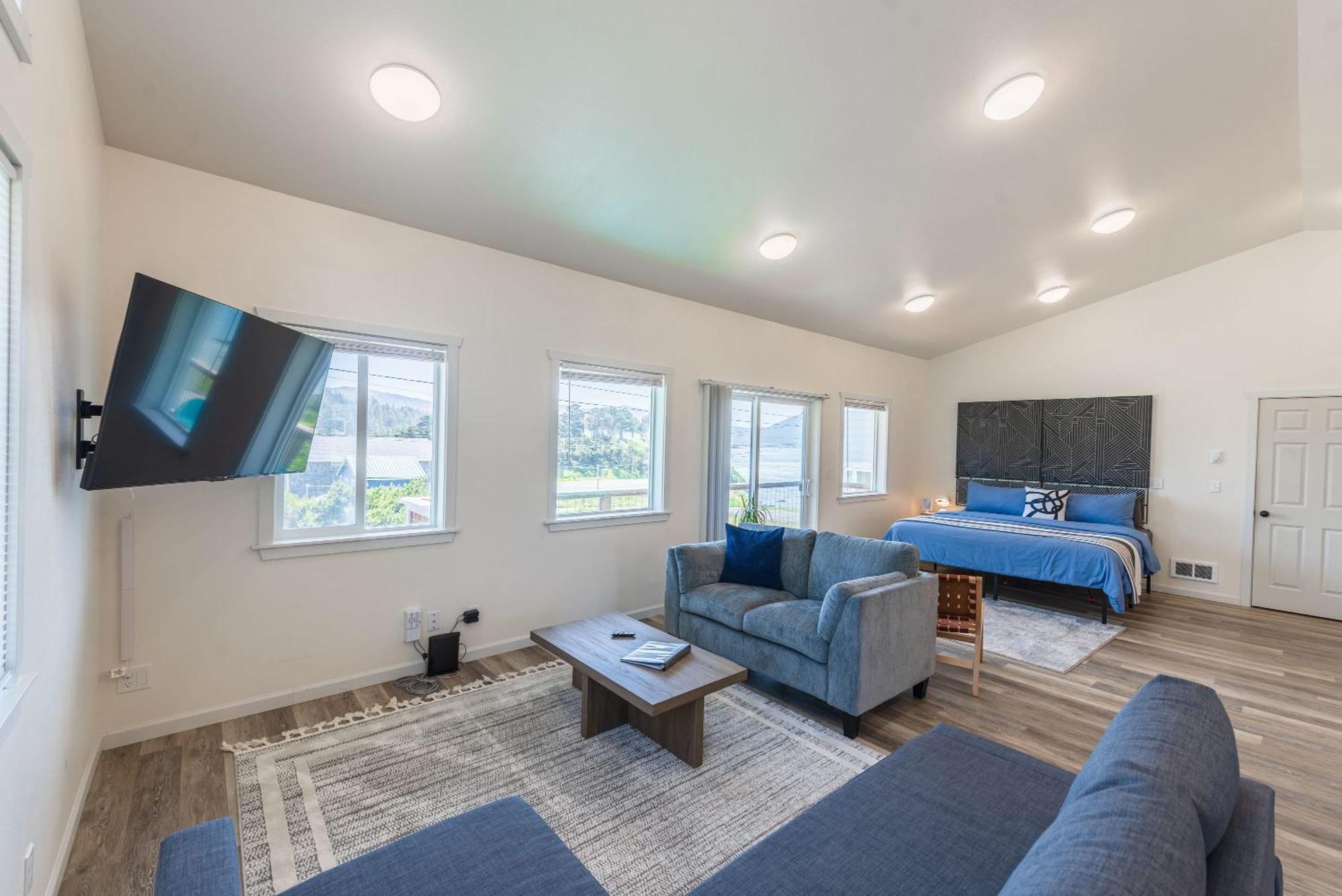 #stayinmydistrict Oceanview Loft *