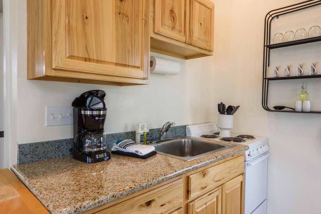 #stayinmydistrict Oceanview Loft *