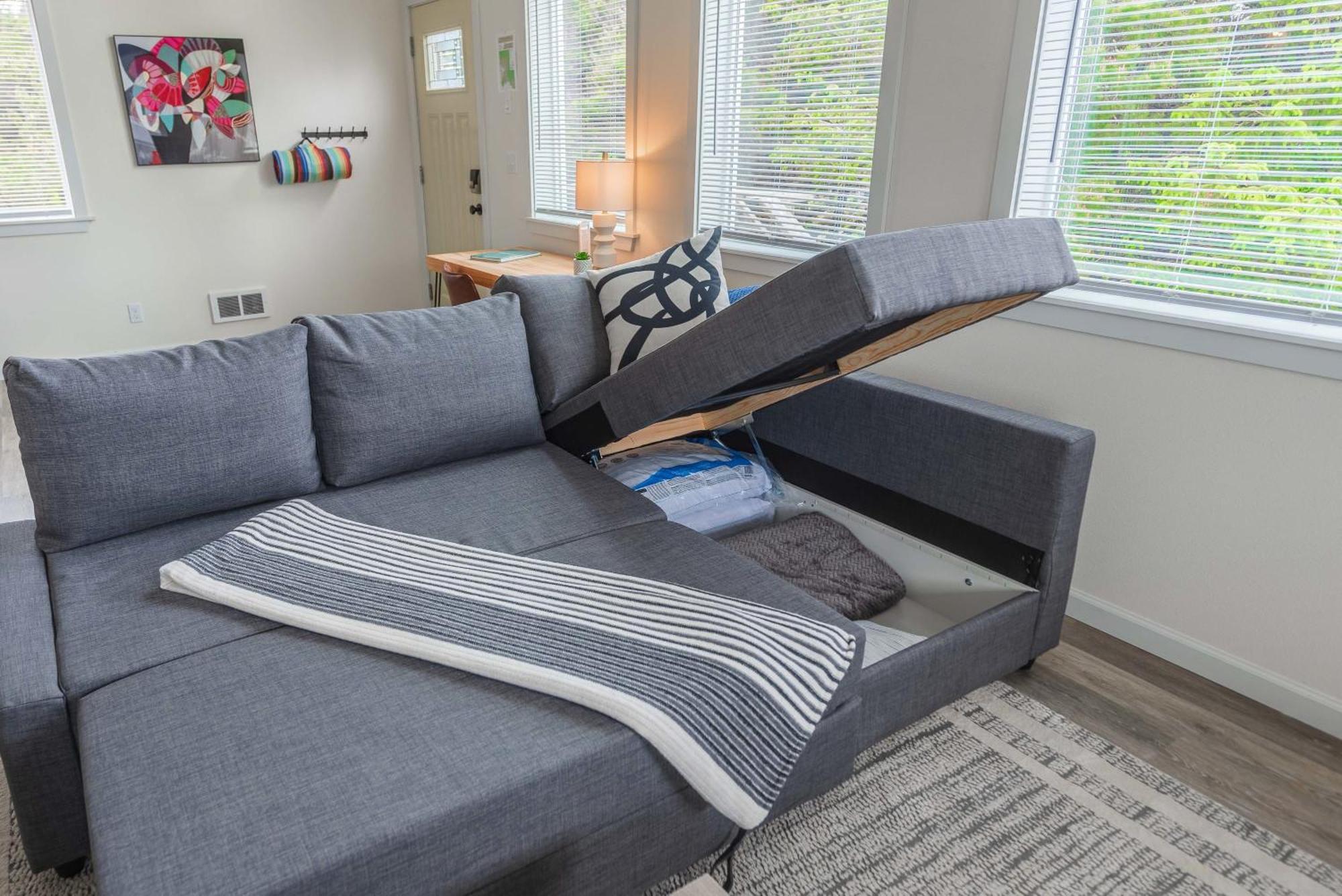 #stayinmydistrict Oceanview Loft * Port Orford